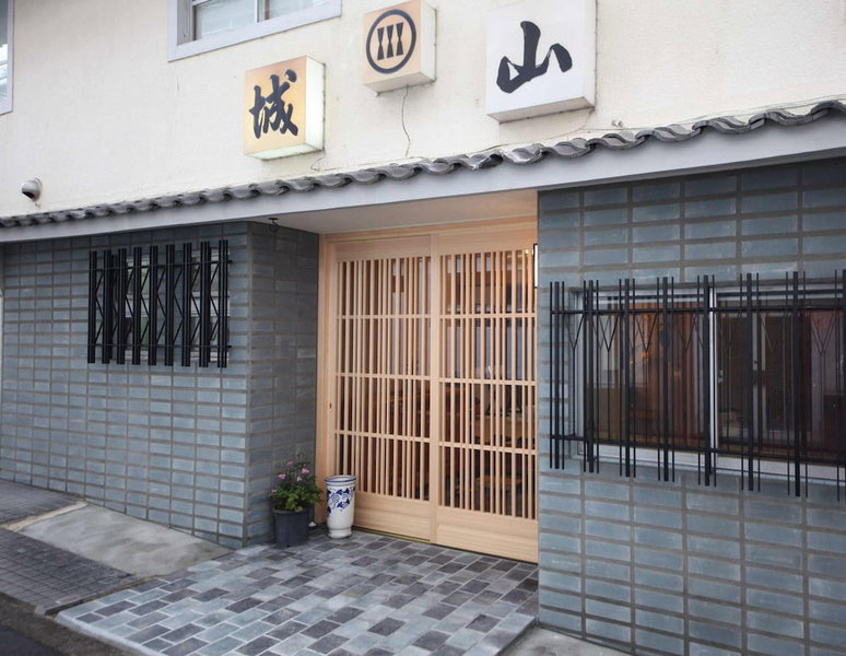 Shiroyama inn, Ikoma, Japan