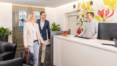 Hotel CampusZwei Komfortable Doppelzimmer & Apartments mit Küche Zentral in Ludwigsburg ideal für Business & Langzeitaufenthalte 24h Check in Kinder bis 14, Ludwigsburg, Germany
