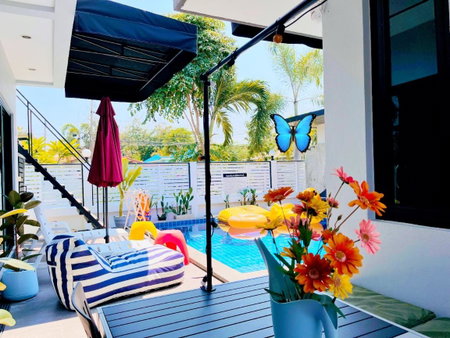 Pudpichaya Pool Villa, Ban Sahakham, Thailand