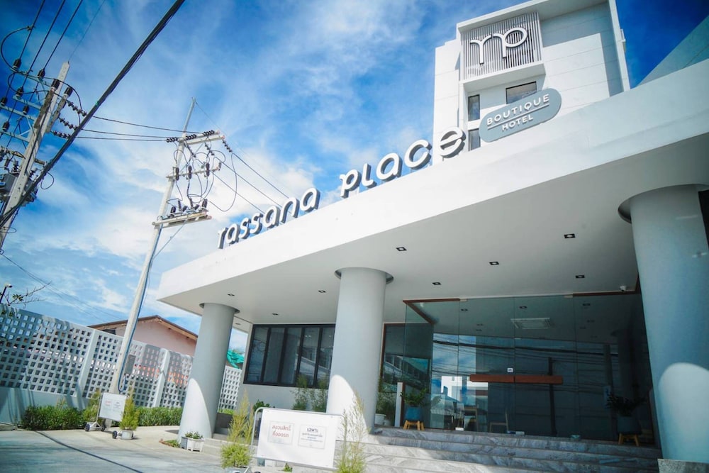 Hotel · Tassana Place Boutique Hotel Bansuan, Chonburi