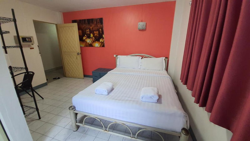 D.D. Inn Beach Guesthouse, Pattaya South, Thailand
