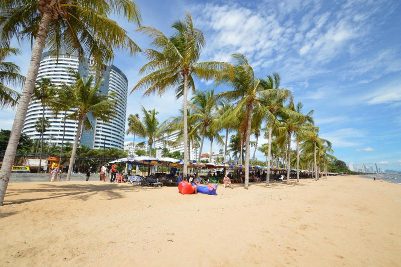 D.D. Inn Beach Guesthouse, Pattaya South, Thailand