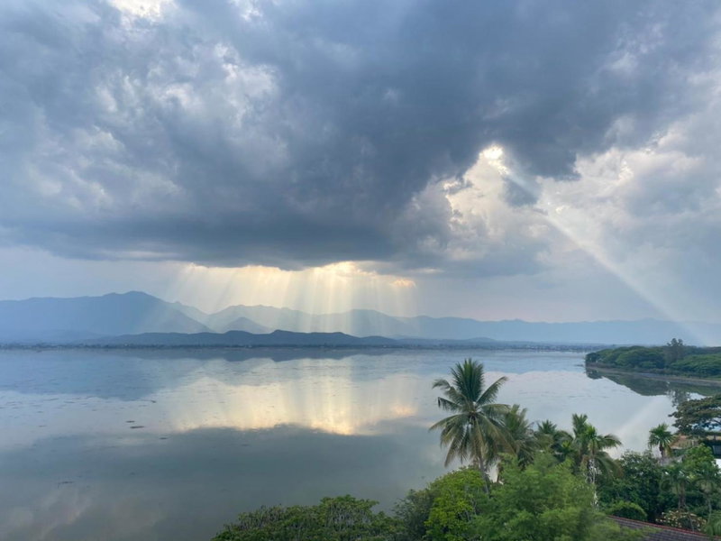 M2 Hotel Waterside, Phayao, Thailand