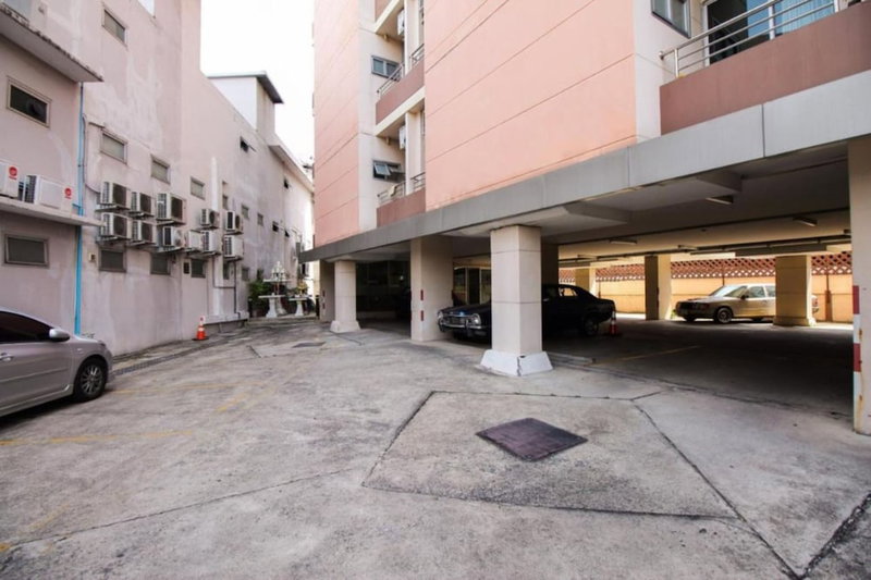 Meesook Residence, Nonthaburi, Thailand