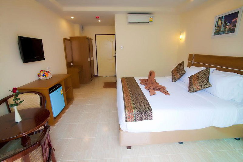 Iris Residence Pattaya, Pattaya South, Thailand