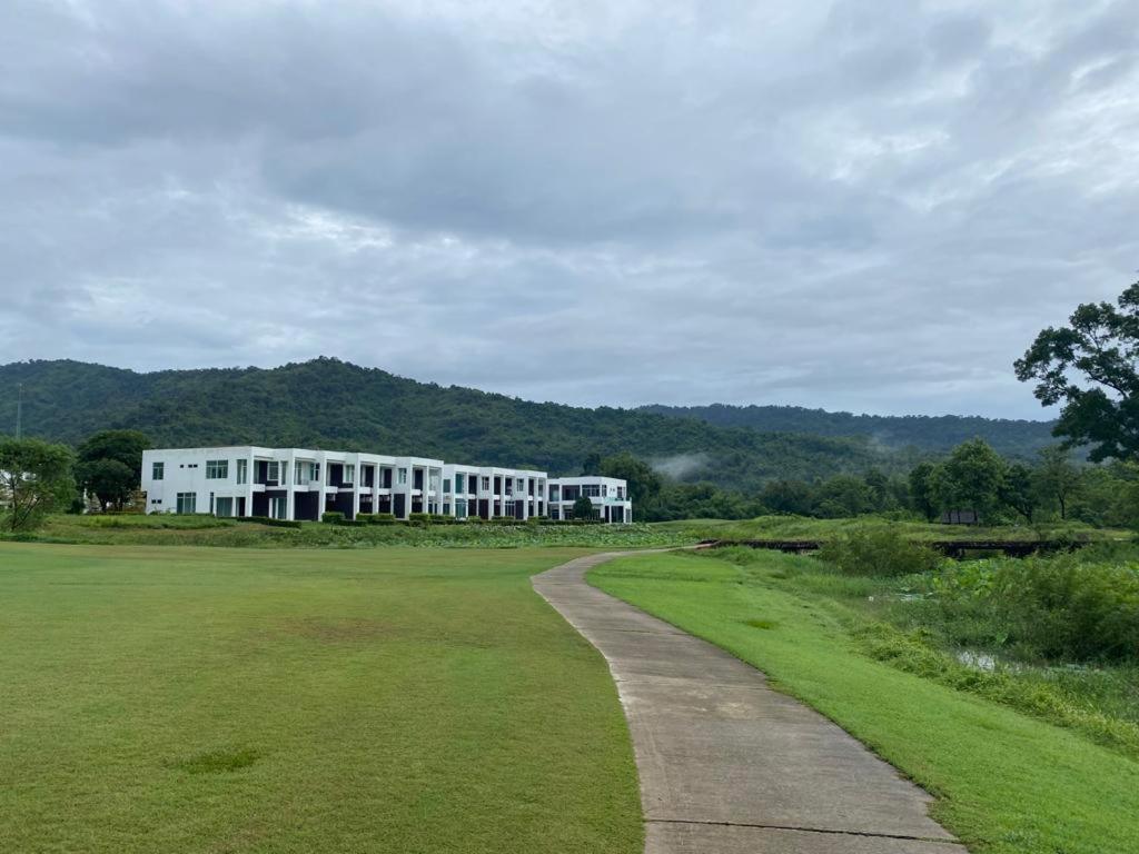 Hotel · The Midst by The M - Nakhon Nayok TMD4, Ban Som Phung Haeng (1)