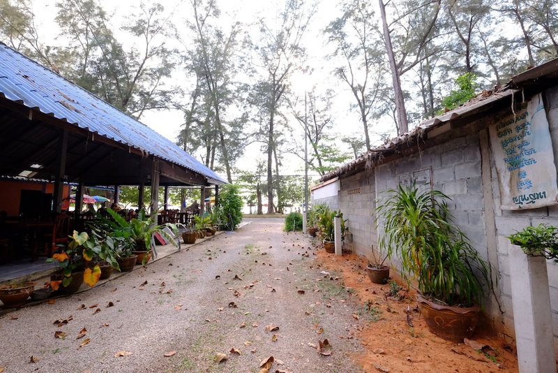 Ladawan Resort, Sikao, Thailand