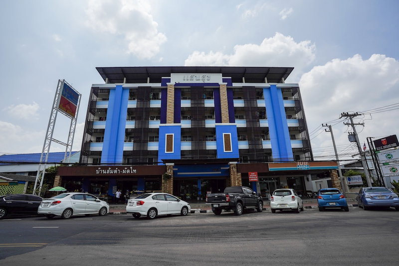 Sansuk Apartment, Pathum Thani, Thailand
