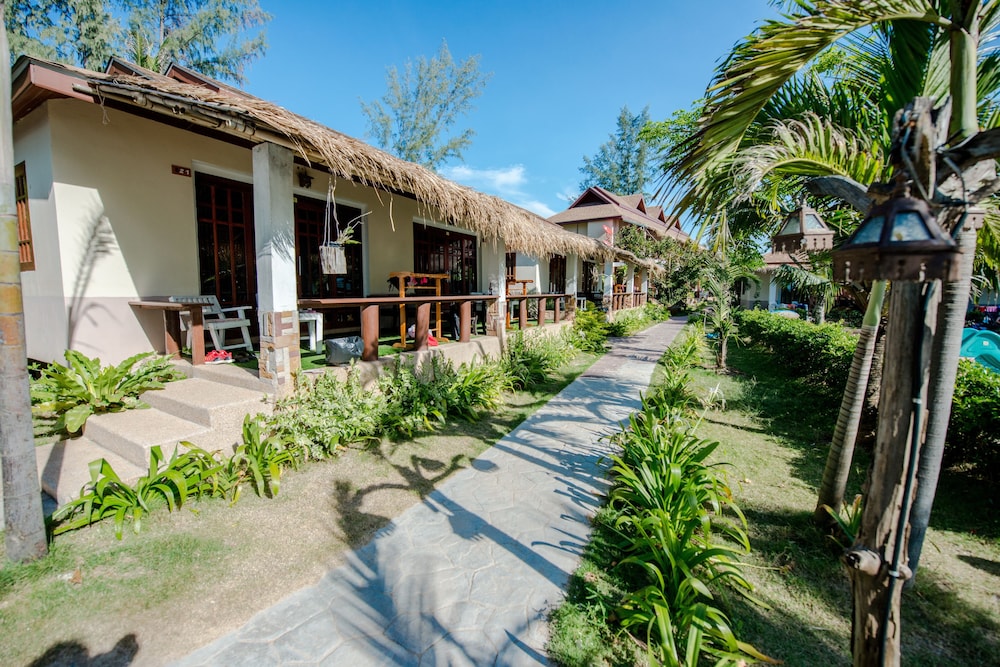 Banana Beach Resort, Thailand
