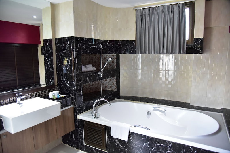 Grand Pink Hotel Hat Yai, Hat Yai, Thailand