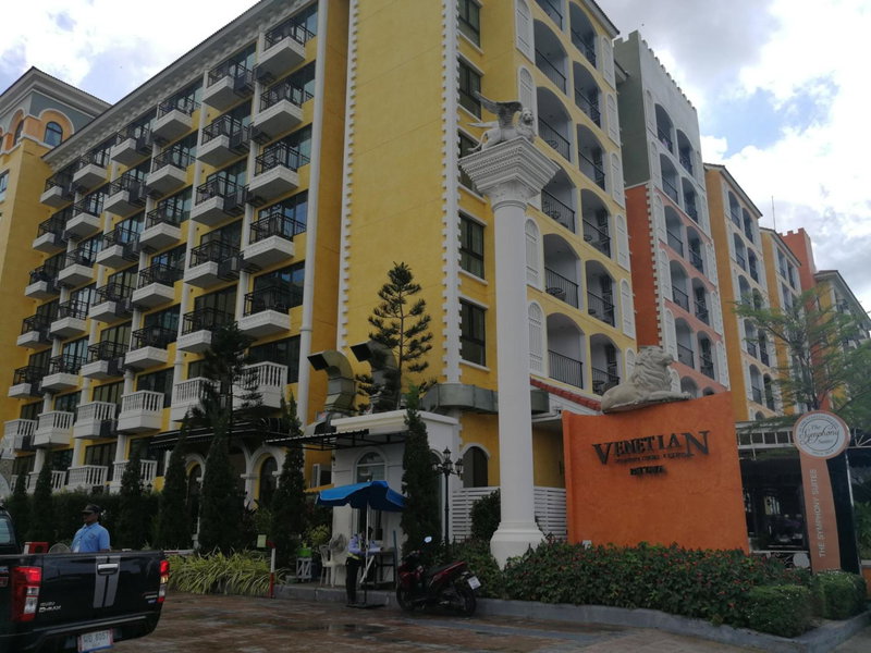 Venetian Poseidon Pool Hotel, Jomtien Beach, Thailand