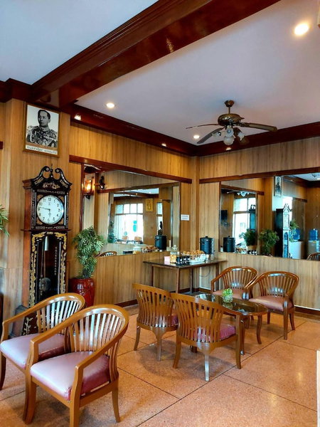 Suriwong Chumphon Hotel, Chumphon, Thailand