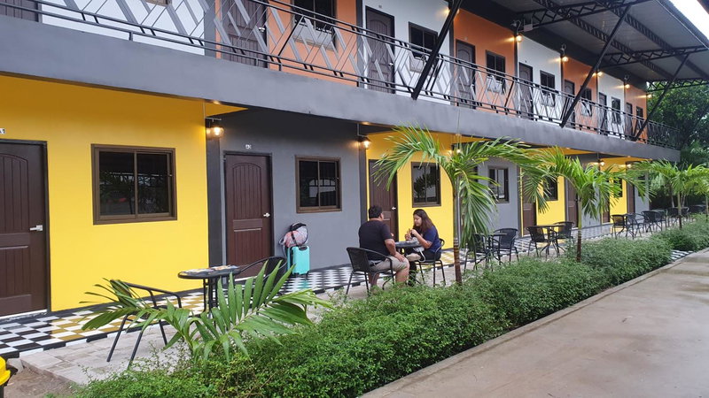 โรงแรมอินทราเพลส, Sakon Nakhon, Thailand