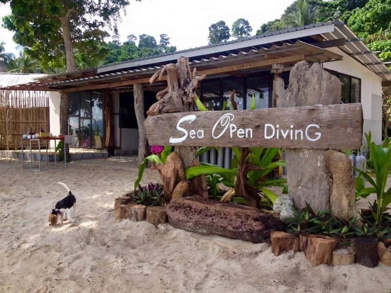 Koh Ngai Sea Open Resort, Ko Ngai, Thailand