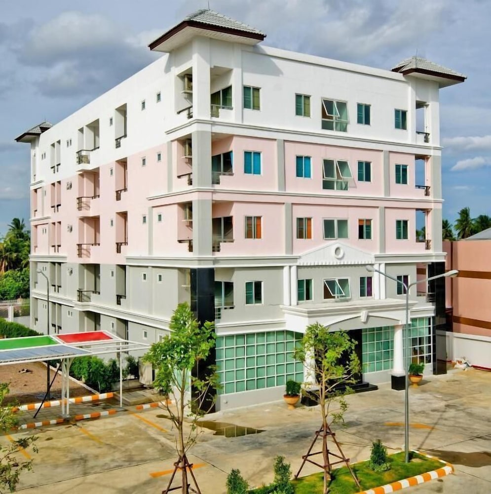 Hotel · Kozy Inn, Bangkok