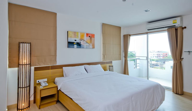 Kozy Inn, Bangkok, Thailand