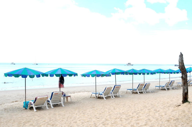 Ruan Mai Naiyang Beach Resort, Nai Yang Beach, Thailand
