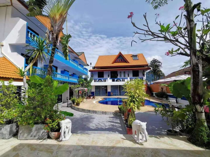 Baankasemsuk Resort 般咔 深宿, Patong Beach, Thailand