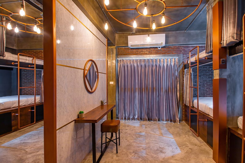 Kaen Hostel, Pattaya, Thailand