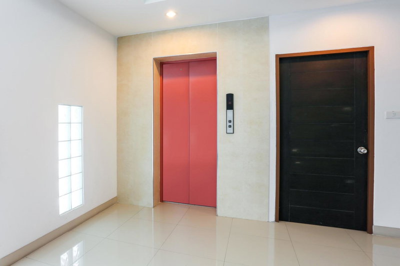 V-twin Condo Donjan, Chiang Mai, Thailand