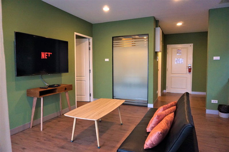 Nest n Rest Hotel, Bangkok, Thailand