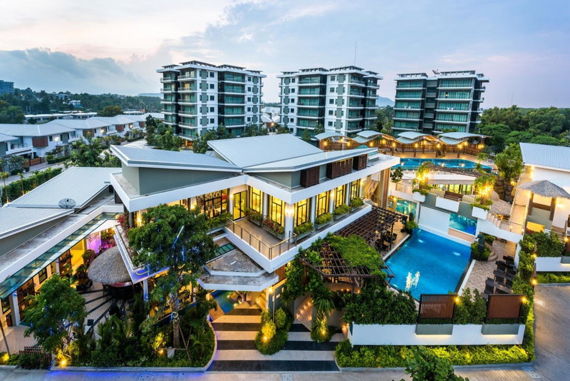 Chalong Miracle Lakeview, Chalong, Thailand