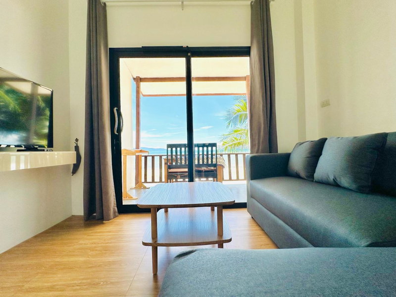 The Scenery Beach Resort, Baan Khai, Thailand