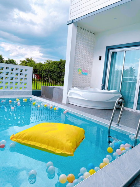 Good View Pool Villa Udonthani, Udon Thani, Thailand