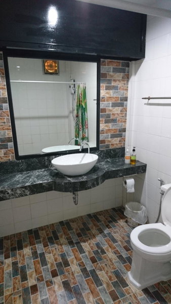 โรงแรมเมืองเพรียวอินน์ Mueang Phriao Inn Hotel, Sara Buri, Thailand