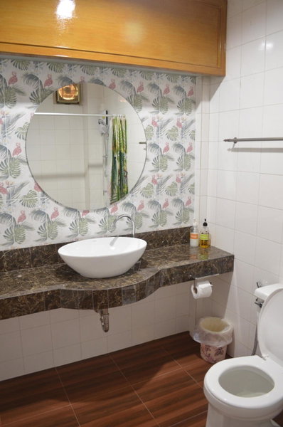 โรงแรมเมืองเพรียวอินน์ Mueang Phriao Inn Hotel, Sara Buri, Thailand