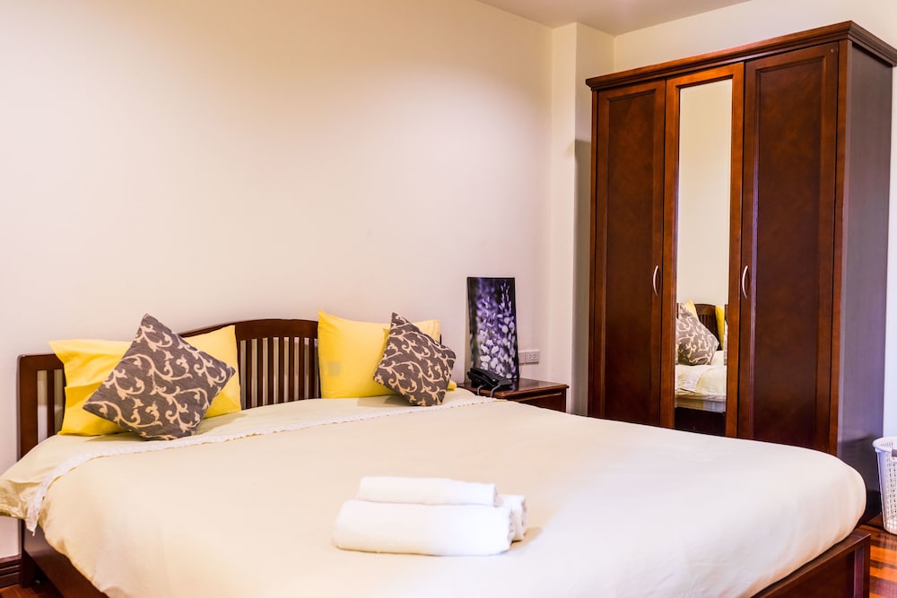 Hotel · Kanavera House Serviced Apartment, Si Racha