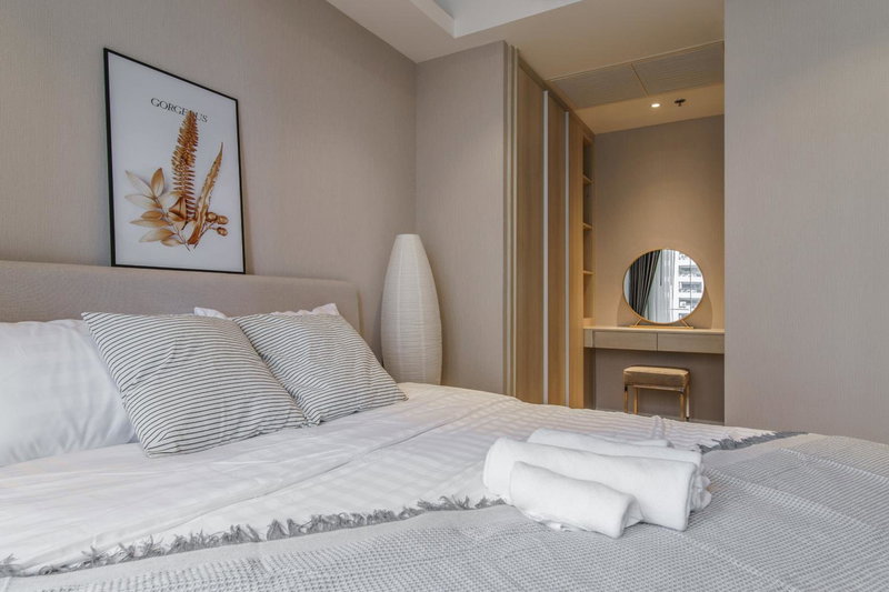 Circle Sukhumvit 11#Luxury#Pool#Gym#BTS Nana&MRT Sukhumvit#1BR#Max2ppl, Bangkok, Thailand
