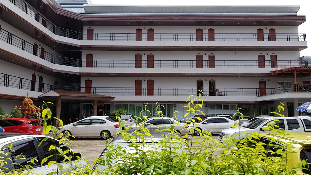 Hotel · Grand Perfect Apartment, Udon Thani