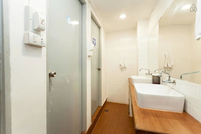Siam Journey Guesthouse - Hostel, Bangkok, Thailand