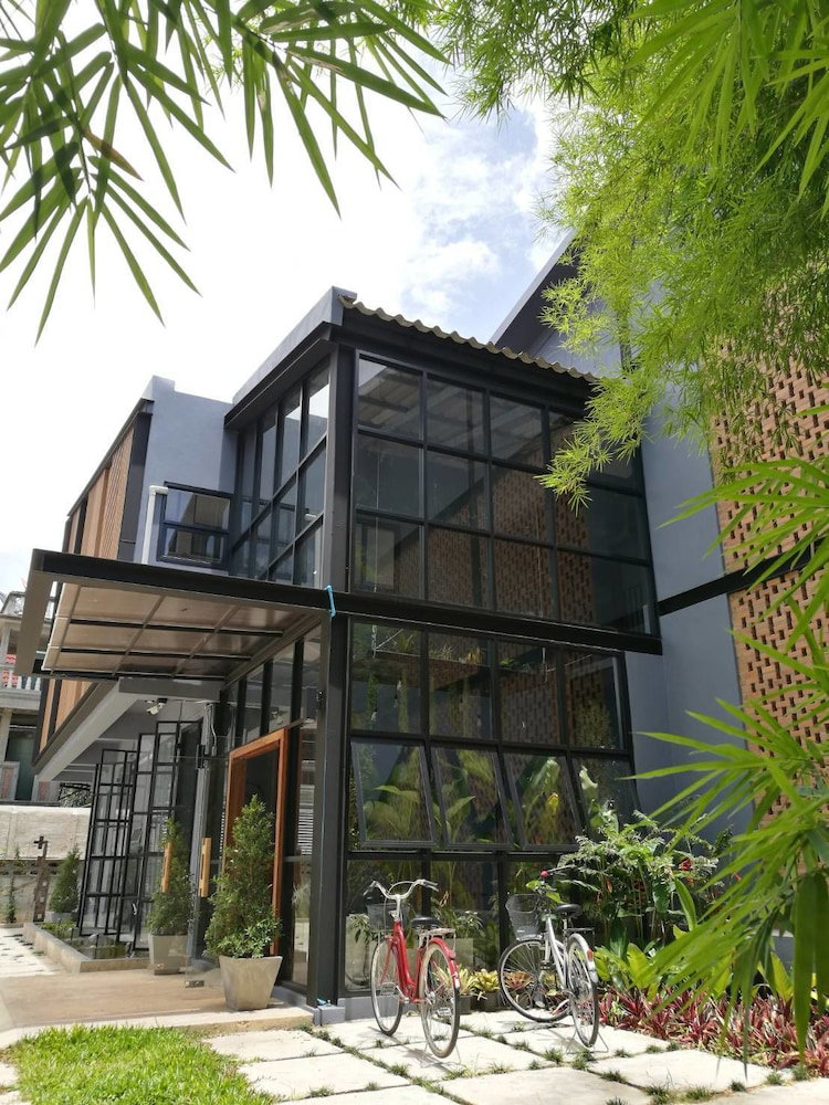 Hotel · Hug Inn Phrae, Phrae