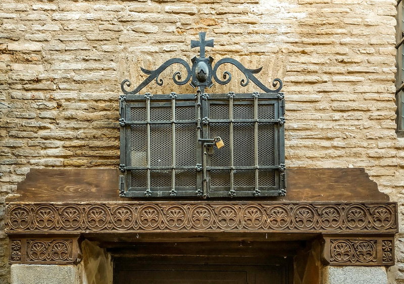 Tres Lunas, Toledo, Spain
