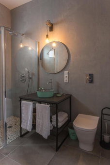 TRIA NOMINA Apartamentos Turísticos, Merida, Spain