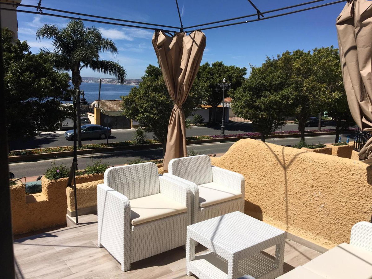 Beach Bungalow Port,free parking, Spain