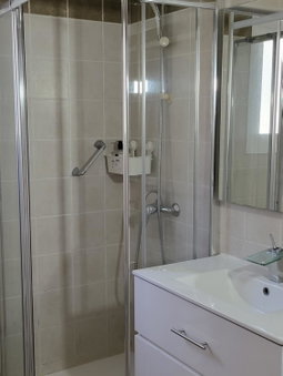 Beach Bungalow Port,free parking, Estepona, Spain