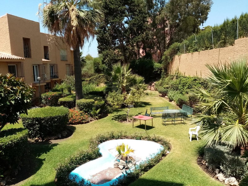 Beach Bungalow Port,free parking, Estepona, Spain