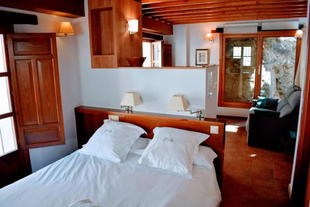 Apartamentos Alhambra, Granada, Spain