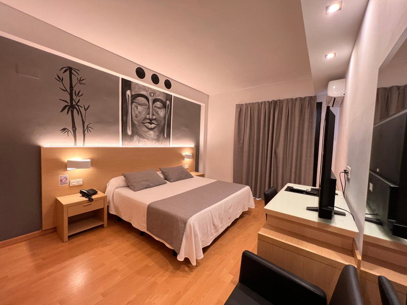 Hotel Golden, Benidorm, Spain