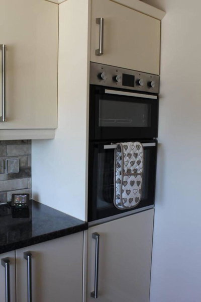 2 Bed House - Sleeps 4 - Pets - Garden - Parking, Elkesley, United Kingdom