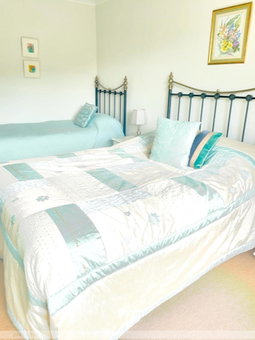 Portland House, Whitchurch, United Kingdom
