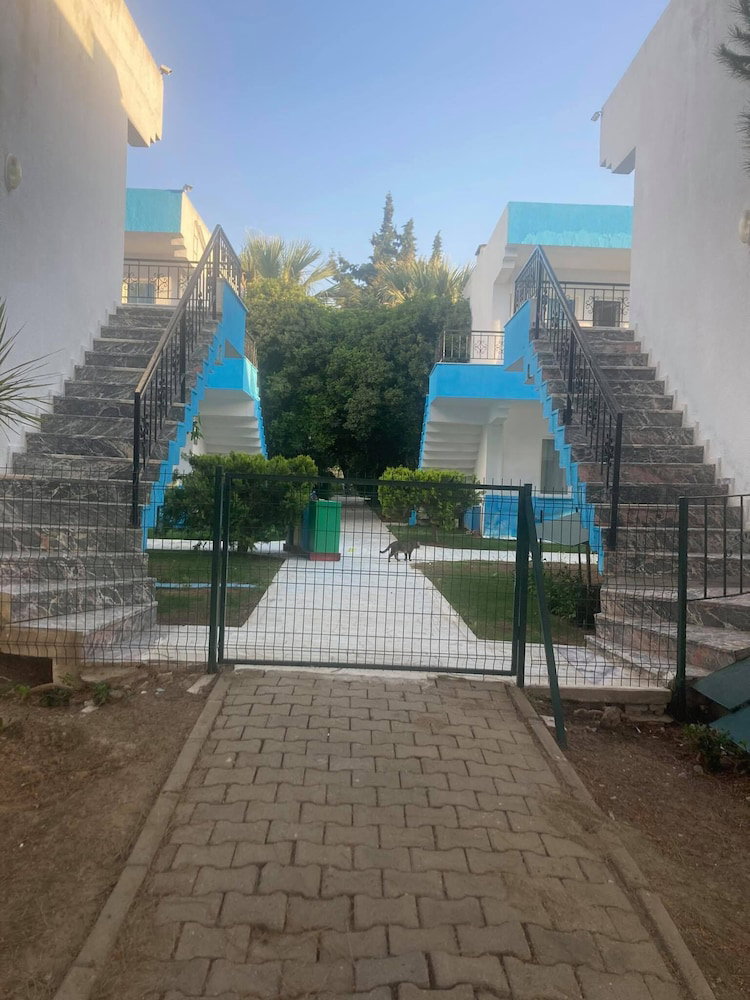 The Palm Club Apart Otel, Turkey