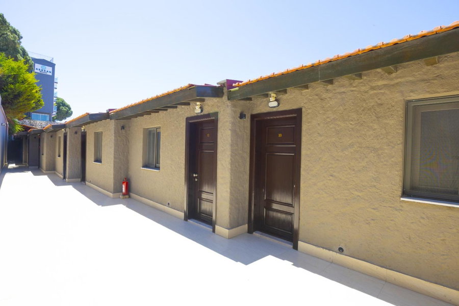 AEGEAN Apartments - Marina & Chios Island View, Cesme, Turkey