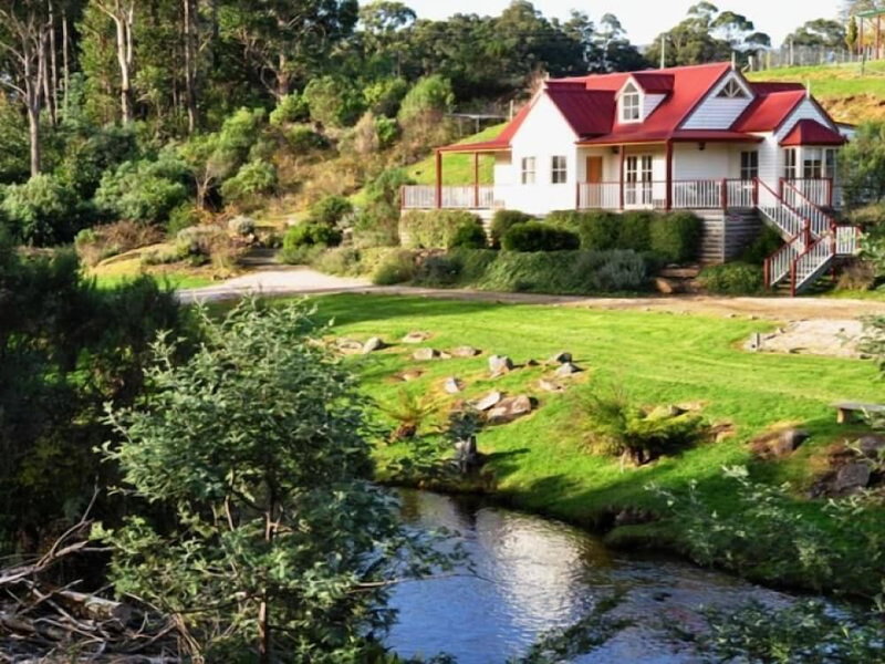 Crabtree River Cottages, Grove, Australia