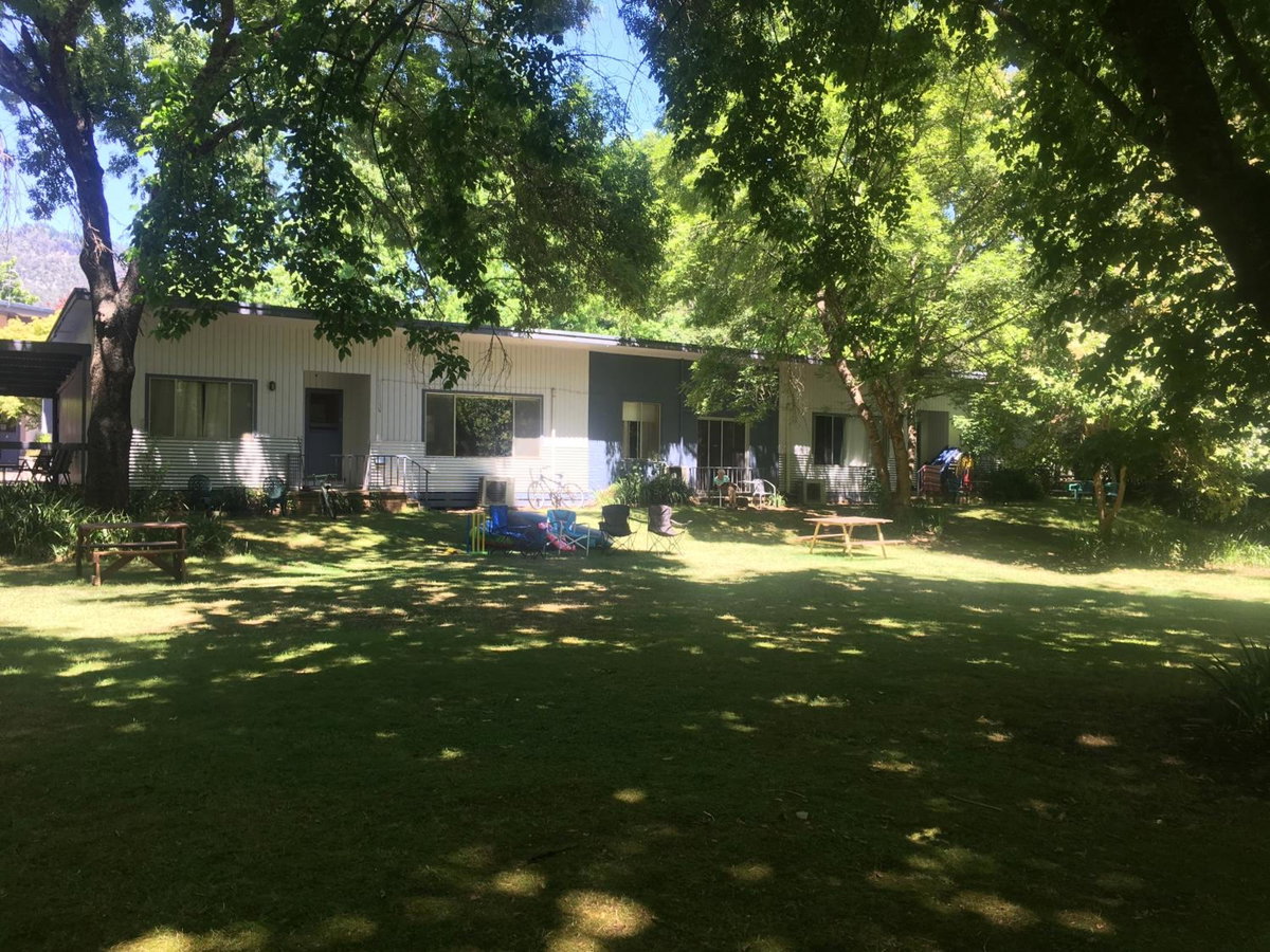 Ovensview On Riverside, Australia