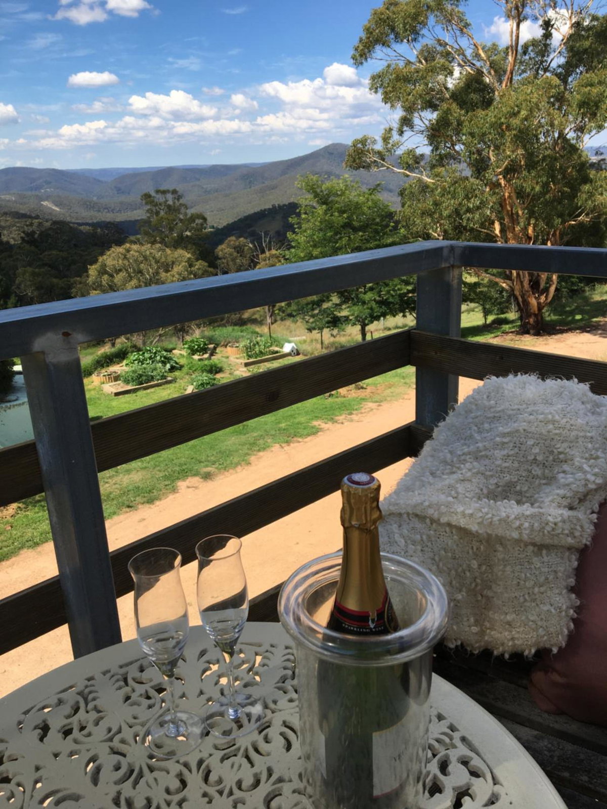 Springmead Rustic Cabin, Australia