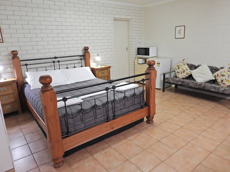 Warrumbungles Mountain Motel, Coonabarabran, Australia